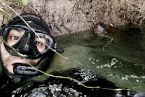 Video Viral: Fearless Man Comes Face To Face With 20-Feet Anaconda, Takes Selfie!