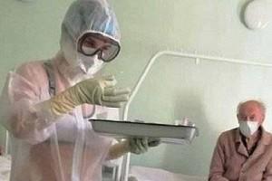 Russian Nurse turns up to work in swimsuit with Transparent PPE Kit, Russians Support Nurse!