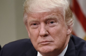 Trump misspells 'healing' for second time