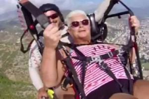 Viral Video: Woman Goes Paragliding For First Time; Makes Emergency Crash Landing!