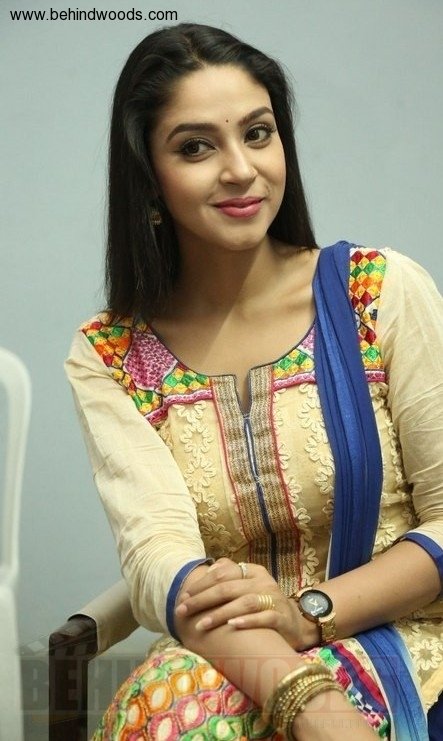 Angana Roy (aka) AnganaRoy