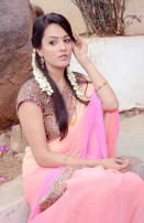 Anita Hassanandani (aka) 