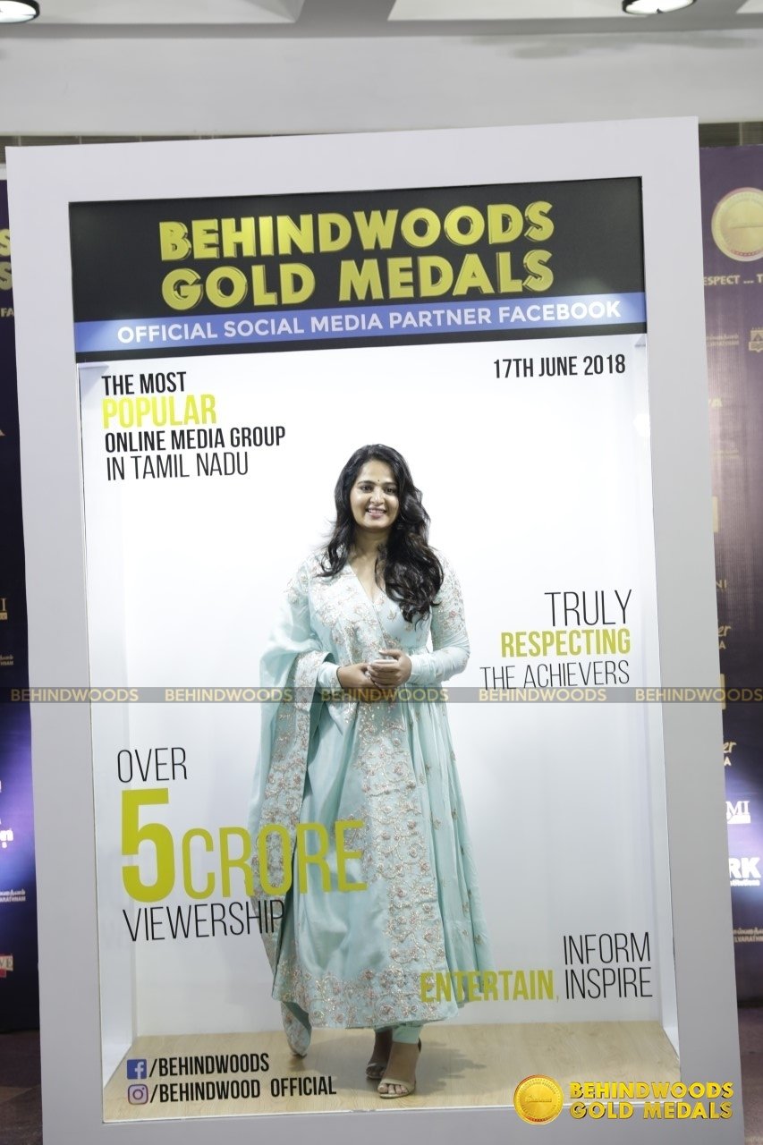 Anushka Shetty (aka) Actress Anushka Shetty