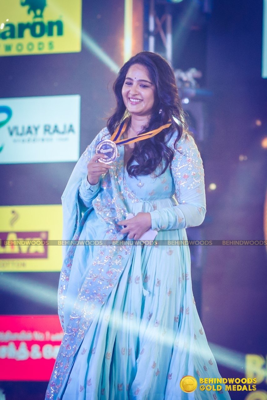 Anushka Shetty (aka) Actress Anushka Shetty