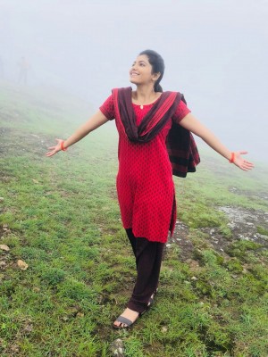 Athulya Ravi (aka) AthulyaRavi