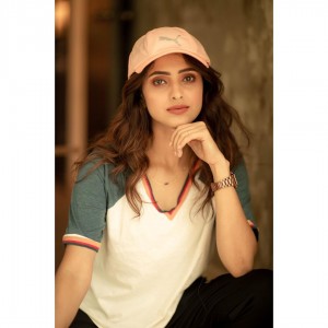 Ayesha (aka) Ayeshaa