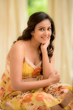 Chandini (aka) Chandini Tamilarasan