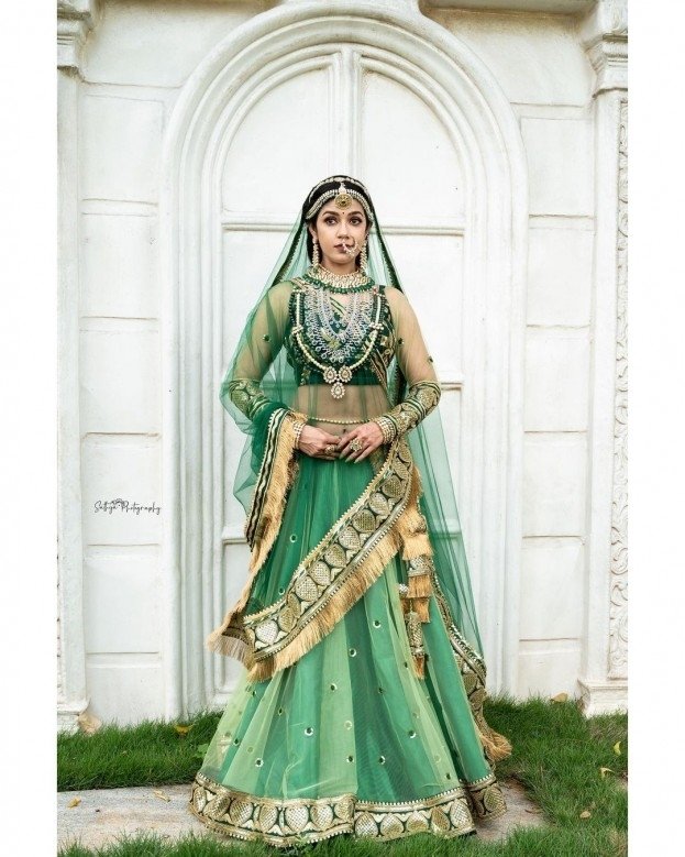 Chaya Singh (aka) ChayaSingh