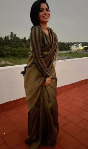 Divya Bharathi (aka) Divyaa