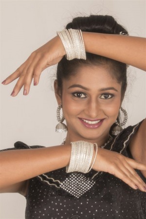 Gayathiri (aka) Gayathri