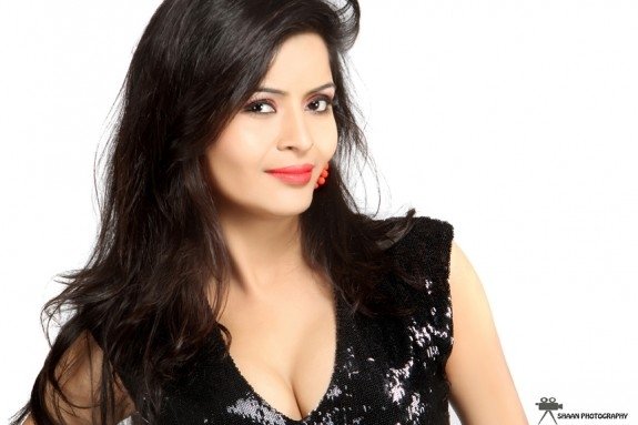 Gehana Vasisth (aka) Actress Gehana Vasisth