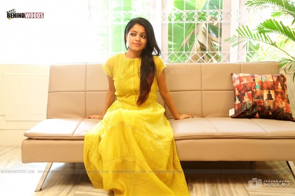 Janani Iyer (aka) Janani