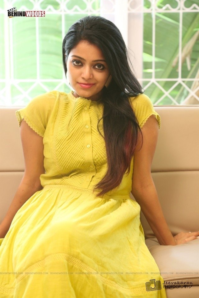 Janani Iyer (aka) Janani
