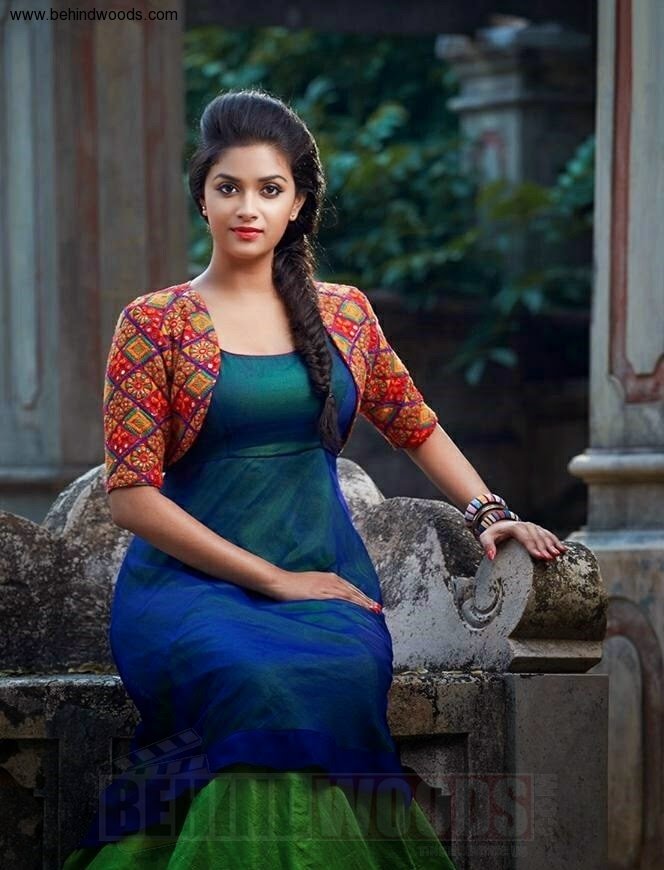 Keerthi-Suresh-in-Ringmaster-movie-(1)3339.JPG (1000×1450) | Fashion blouse  design, Business casual outfits for work, Simple kurti designs