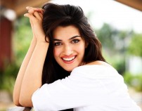  Kriti Sanon (aka) 