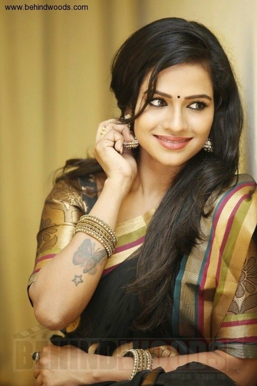 Leesha Eclairs (aka) Leesha