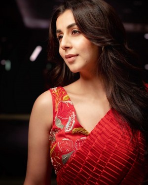 Nikki Galrani (aka) Niki Galrani