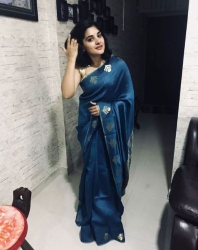 Niveda Thomas (aka) NivedaThomas