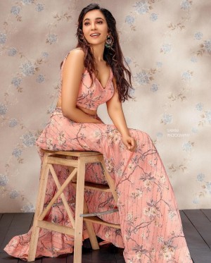 Parvati Menon (aka) Actress Parvathi Menon