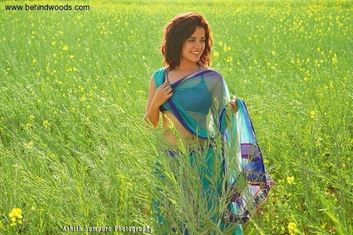 Pia Bajpai (aka) PiaBajpai