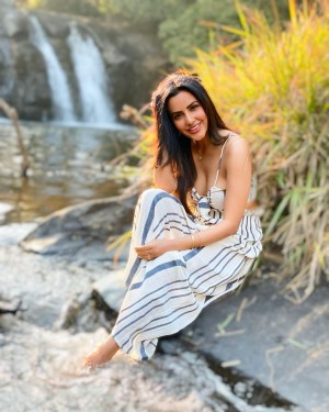 Priya Anand (aka) Actress Priya Anand