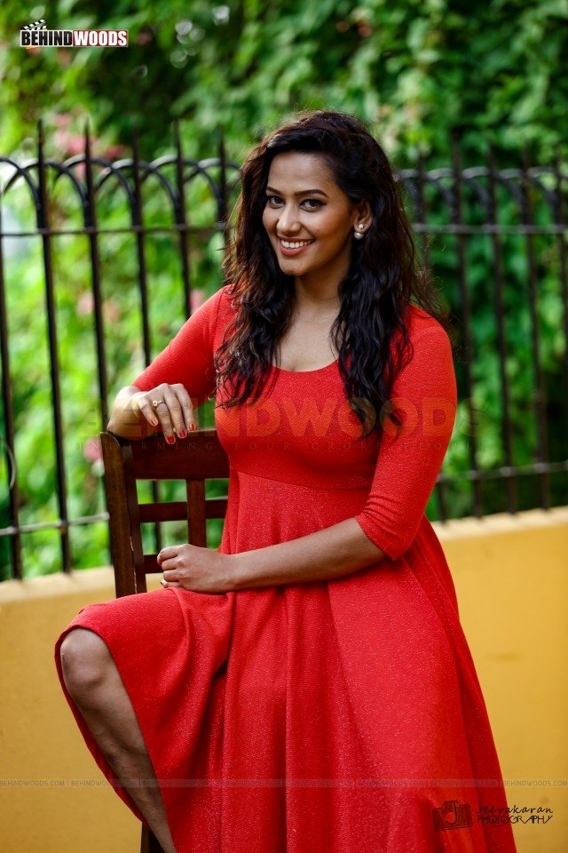 Sanjana Singh (aka) Sanjanaa