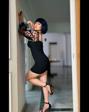 Sherin (aka) Sherin Sringar