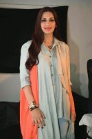Sonali Bendre (aka) 