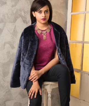 Sri Divya (aka) Sri Diviya