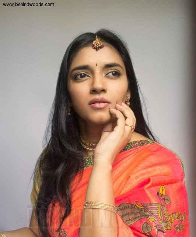 Tamil actress vasundhara