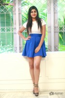 Yashika Aannand (aka) Yashika