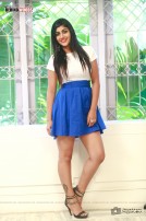 Yashika Aannand (aka) Yashika