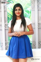 Yashika Aannand (aka) Yashika