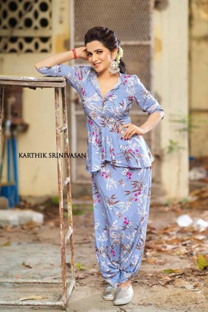 Dhivyadharshini (aka) Dhivya dharshini