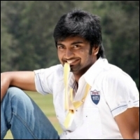 atharva--muppozhudhum-un-karpanai-20-12-10