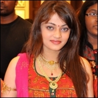 sneha-ullal-ennai-theriyuma-13-12-12