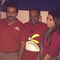 venkat-prabhu-adds-the-final-touch-to-his-biriyani-photos-pictures-stills