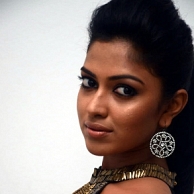 Amala Paul is likely to play the female lead in a horror project produced by Samuthirakani