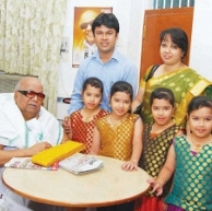 Dr.Kalaignar Karunanidhi met the quadruplets from Enna Satham Intha Neram