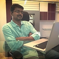 Vijay chats with fans through Twitter