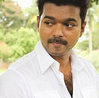 Ilayathalapathy Vijay takes twitter by storm!