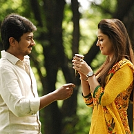 Nayanthara and Udhayanidhi in exotic Bali .. Find out why