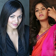 Actress Anjali and Pooja Kumar have been approached to play the lead heroines in Karthik Subbaraj's Iraivi...