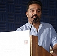 Kamal gives it back to the journalists!