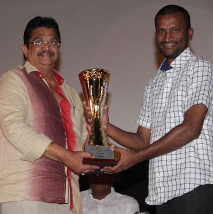 T Siva on behalf of Vendhar Movies conferred Suseenthiran with the award ‘Producer’s director'. T Siva on behalf of Vendhar Movies conferred Suseenthiran with the award ‘Producer’s director'.