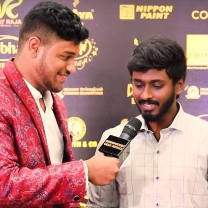 Aadhitya Baskar sings Yamunai Aatrile at Behindwoods Gold Medals