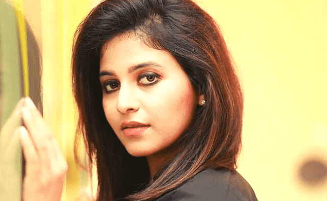 Actress Anjali thrashes latest rumour regarding her health issues