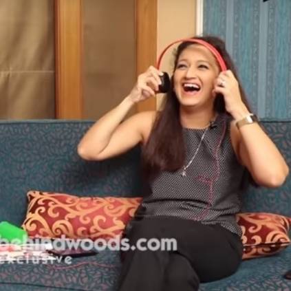 Actress Laila playing Kiss me, Hug me or Slap me - Marana Seidhal Behindwoods Interview