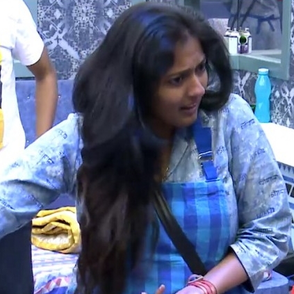 Actress Sripriya Tweets about the Bigg Boss show and Gayathri