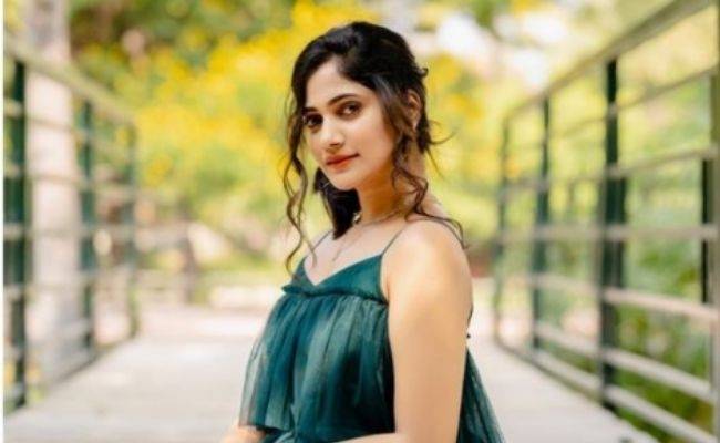 Adra Sakka: Bigg Boss Tamil actress Losliya's debut movie locks release! OTT or Theatres? Official word out